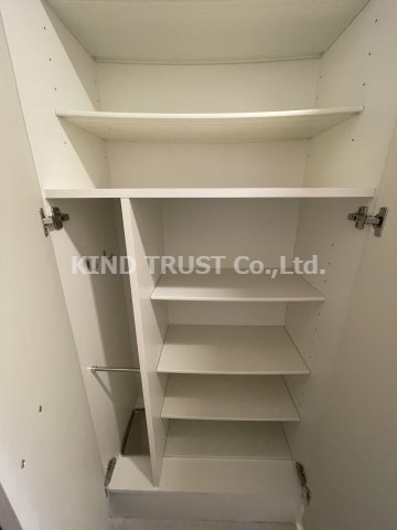 エスリード南森町の収納|大きなものも収納できそうです