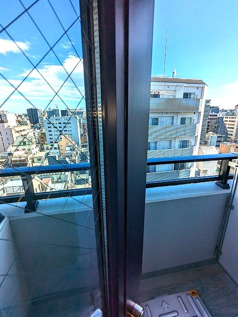 GEO ENT上野松が谷の設備|遮音性、断熱性、防犯性に優れたペアガラスの窓です