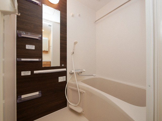 大阪市中央区船越町２丁目の賃貸マンションの浴室