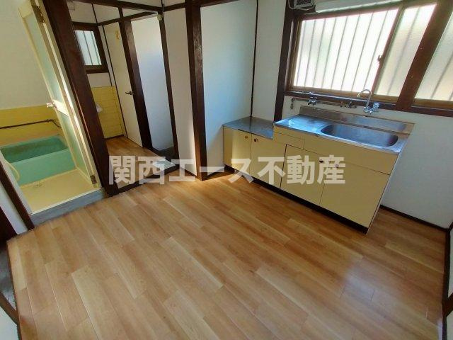 【居間・リビング】 | 宝町貸家
