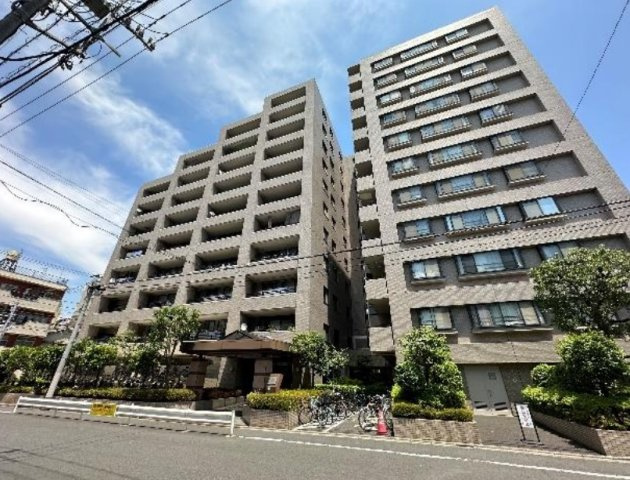 サーパス菊川の外観
