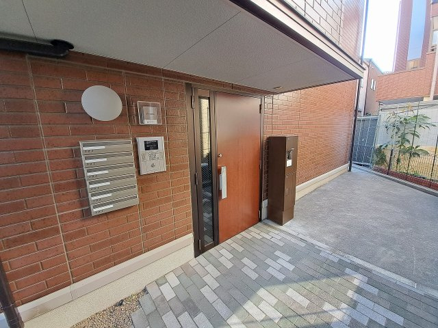 シリエジオ甲子園六番館のエントランス