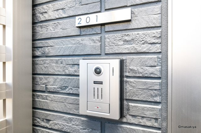 グランディール宮田のエントランス