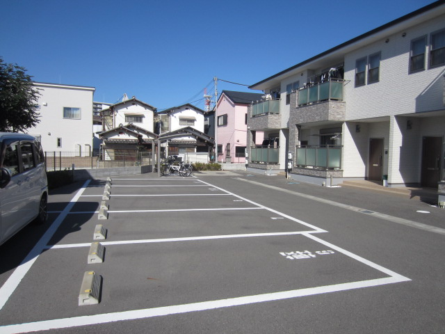 【駐車場】