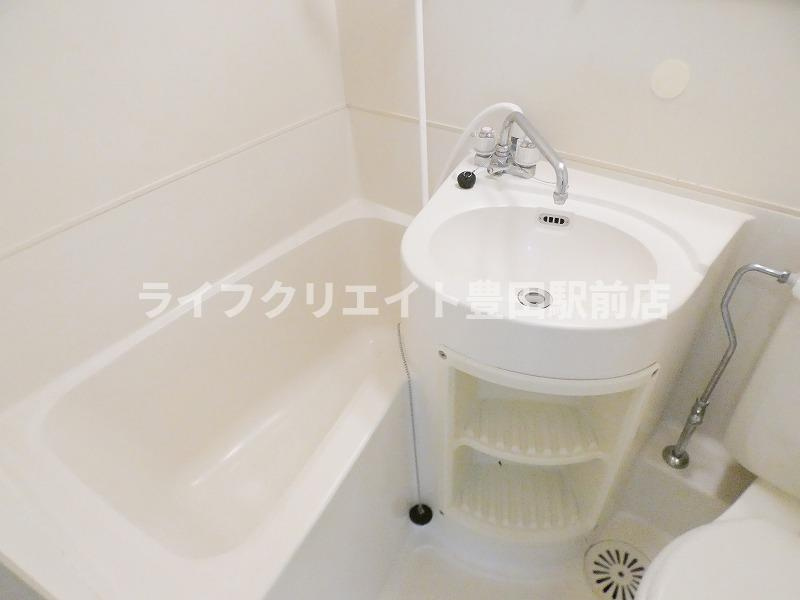 小池ハイツの浴室