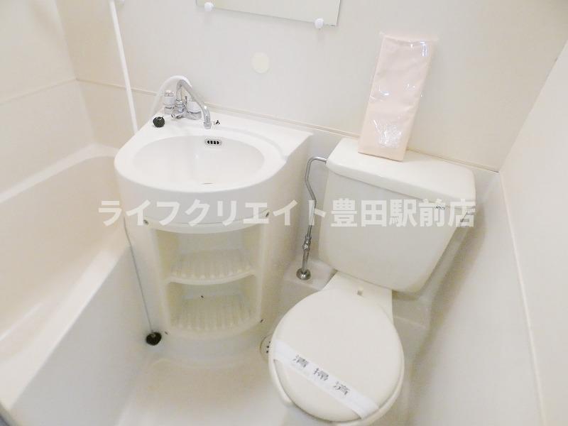 小池ハイツの浴室