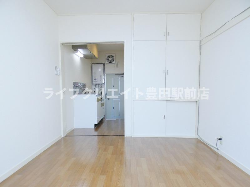 小池ハイツの内装