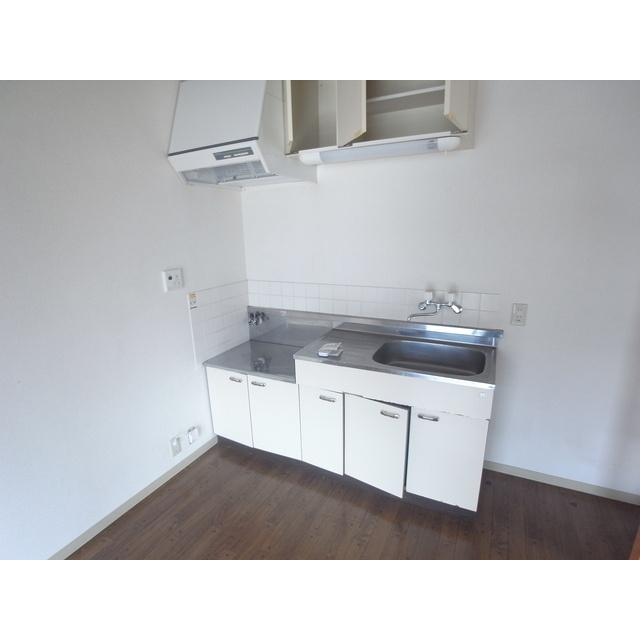 コーポラス田主丸Ⅱ【キャッシュバック対象物件】のキッチン|コンパクトなキッチンで掃除もラクラク