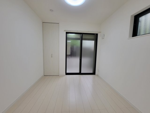 ステディ帝塚山のその他|ゆったりした洋室です