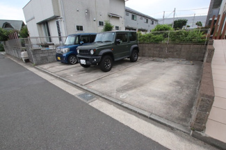 裏側の駐車場（空き要確認）