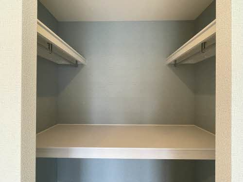 ヴィラウィステリア南高江　B棟の収納