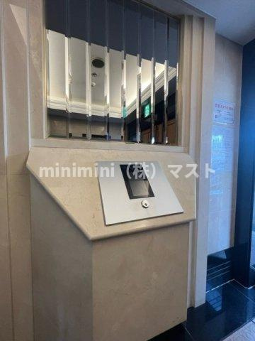 プレサンス難波ＯＣＡＴ前のセキュリティ