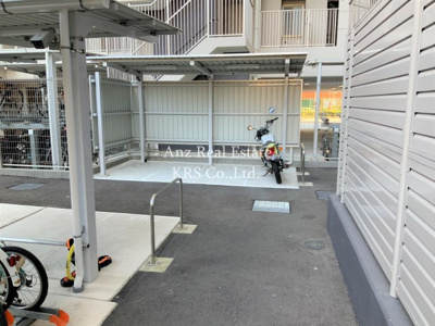 【その他】 | エステムコートディアシティWEST | 敷地内には便利なバイク置場があります！