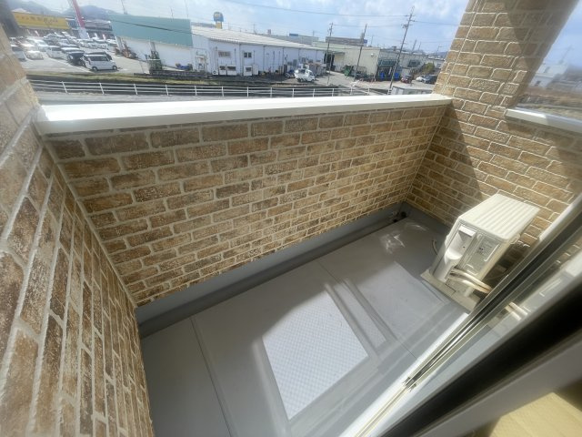 ザ・ビレッジグリーン飾東のバルコニー