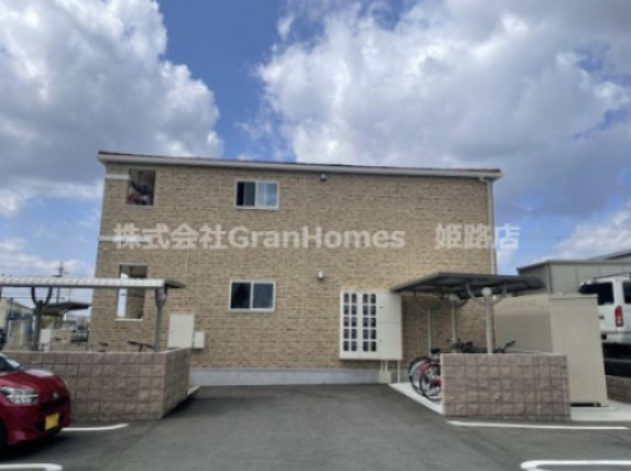 ザ・ビレッジグリーン飾東の外観