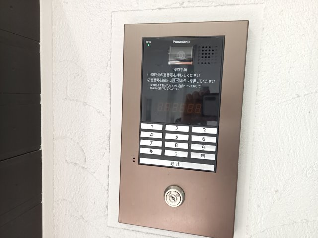 サンビルダー三宮のエントランス