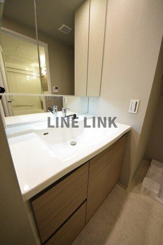 クレヴィアタワー大阪本町の独立洗面台