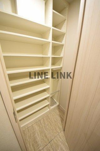 クレヴィアタワー大阪本町の収納