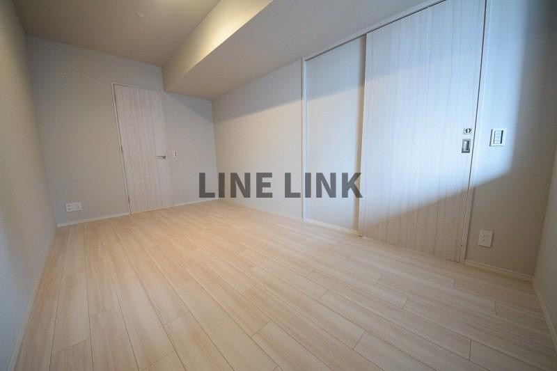 クレヴィアタワー大阪本町の洋室