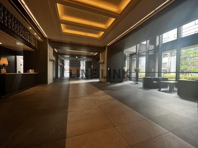 クレヴィアタワー大阪本町のロビー