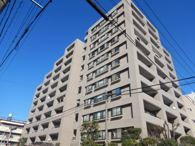 サーパス菊川の外観