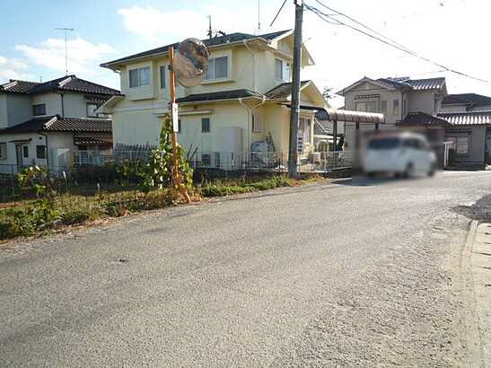 【前面道路含む現地写真】