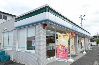 グランデージキャッスルの周辺|ファミリーマート彦根小泉店様まで790m