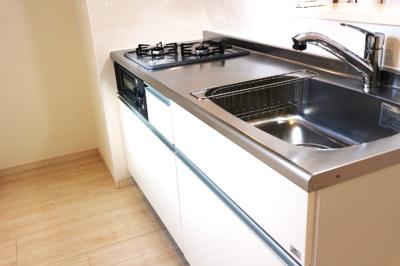 【キッチン】 | 仲介手数料半額！HPには初期費用掲載！「プライスホーム」で検索！REGALEST FEMA