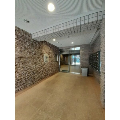 【エントランス】 | パルティール・アレクサ（業界最安値のsns_housing提供）