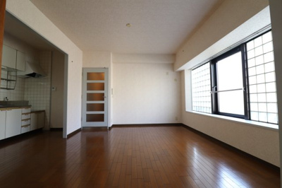 【居間・リビング】 | ロイヤルファーム