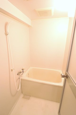 【浴室】 | ロイヤルファーム