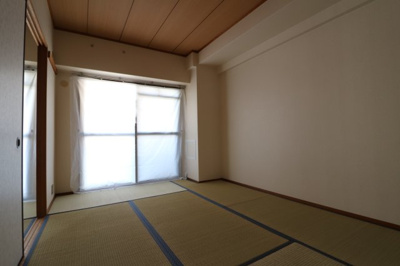 【寝室】 | ロイヤルファーム