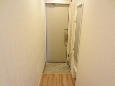 【玄関】 | メゾンエイトA棟