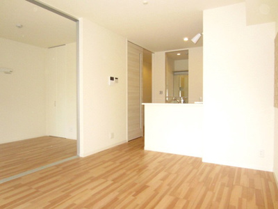 【居間・リビング】 | メゾンエイトA棟