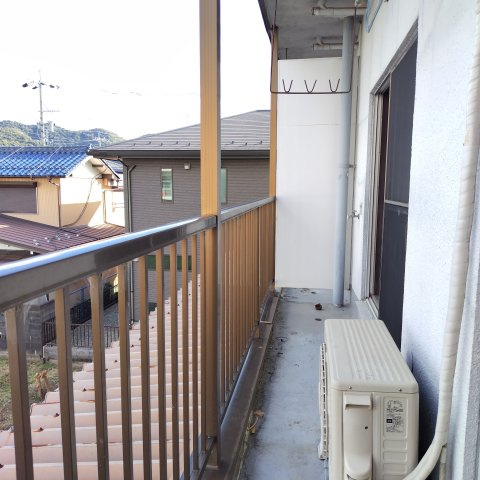 ６０６８７　岐阜市早田東町アパートのバルコニー