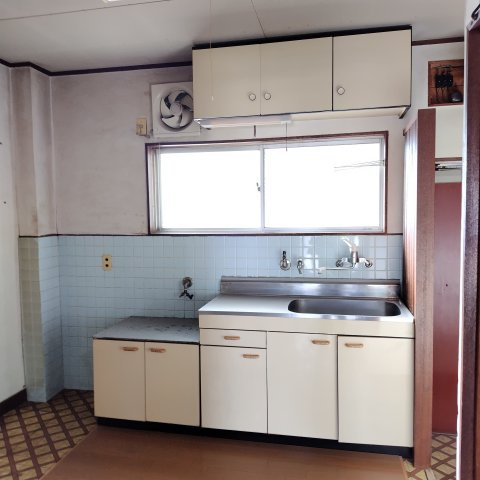 ６０６８７　岐阜市早田東町アパートのキッチン