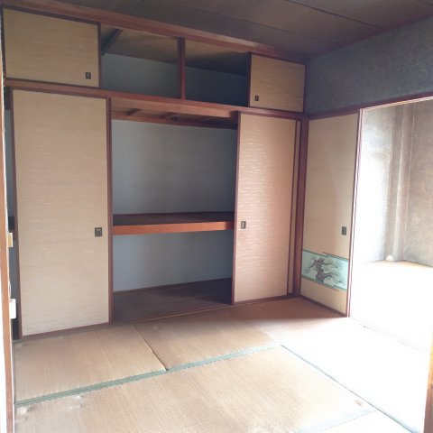６０６８７　岐阜市早田東町アパートの和室