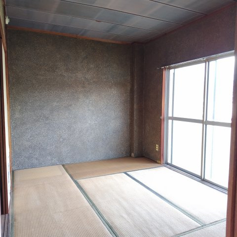 ６０６８７　岐阜市早田東町アパートの和室