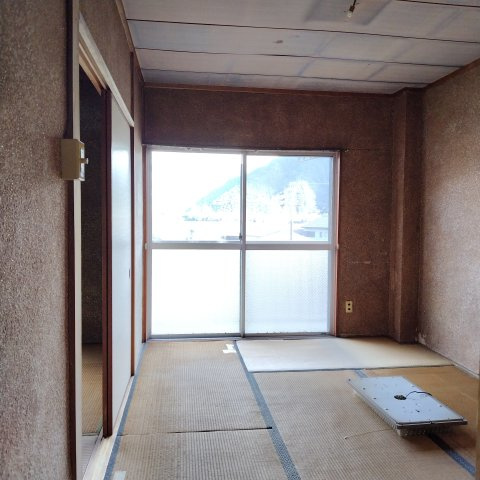 ６０６８７　岐阜市早田東町アパートの和室