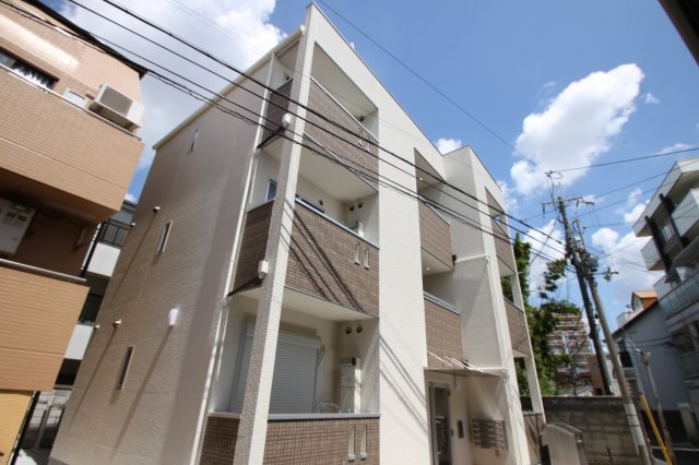 マンションKanaeの外観