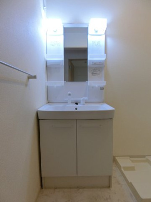 【独立洗面台】 | フォレスト・ハハキＣ | 104の写真（間取反転タイプ：イメージ）