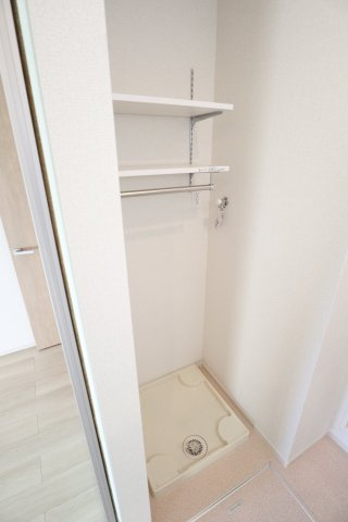 シャルールドゥースのその他