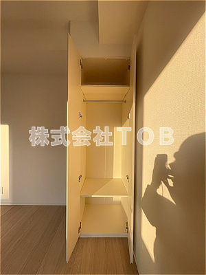 【収納】 | セレステラス調布ケ丘 | 洋室5帖　バルコニー側　収納