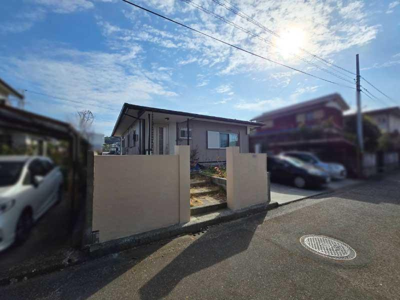 高知市瀬戸東町2丁目　中古平屋戸建ての前面道路含む現地写真