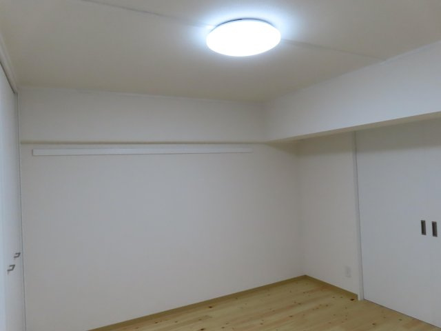 鏡川コーポA棟の洋室