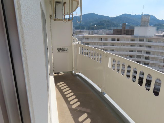 鏡川コーポA棟のバルコニー