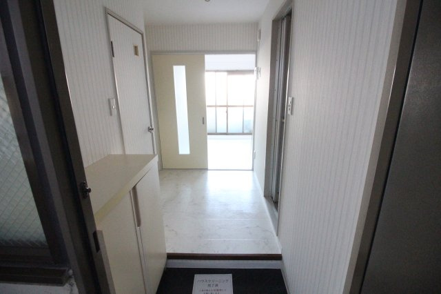 【玄関】 | シャルマン昭和町 | きれいな玄関です