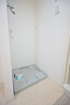 【設備】 | ヴィスタガーデン西荻窪 | 室内洗濯機置場/※家具・小物はイメージです