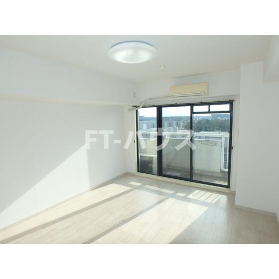 プラザ真砂の寝室