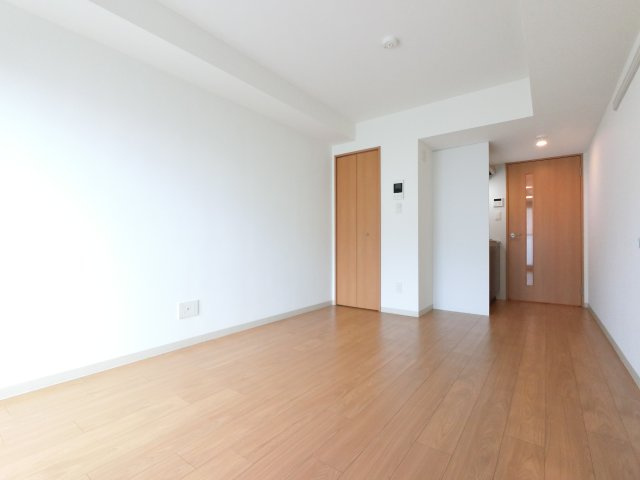 レオ伍拾八番館の居間・リビング